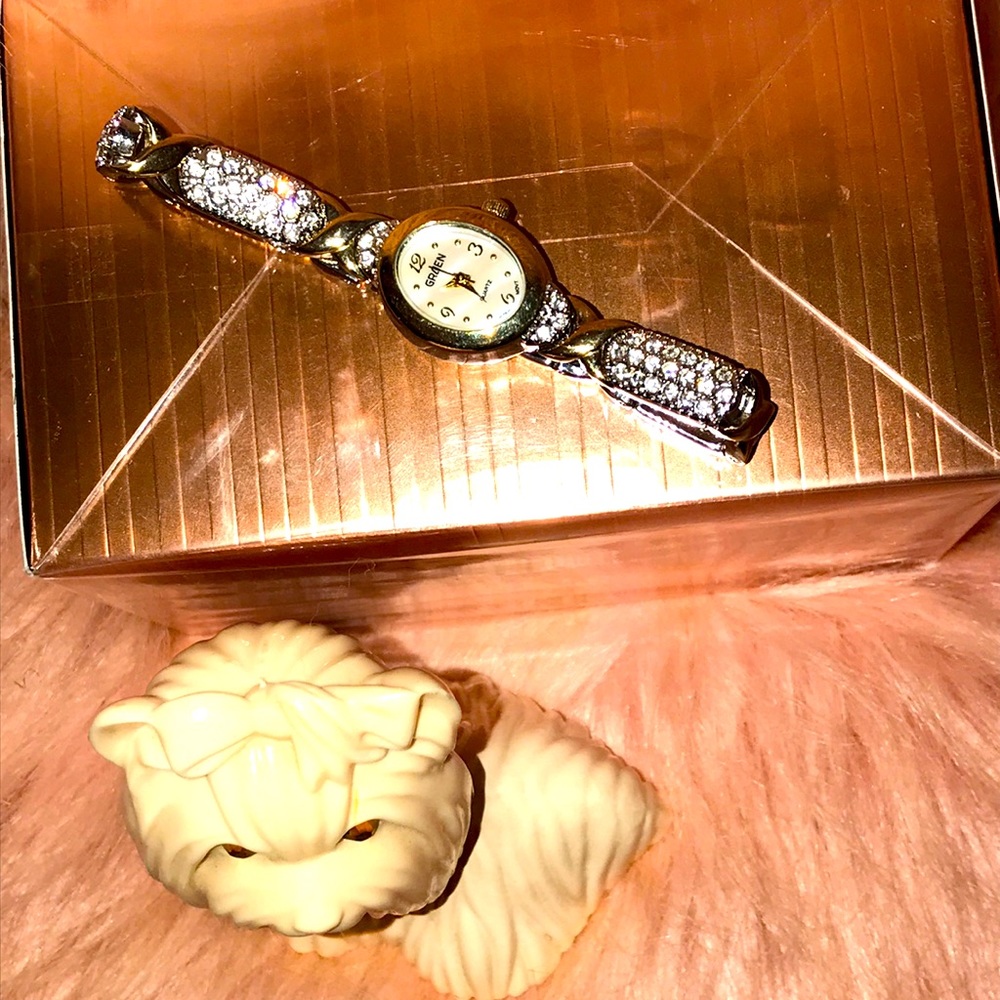 Vintage lady’s Gruen Rhinestone Japan movement studded quartz watch